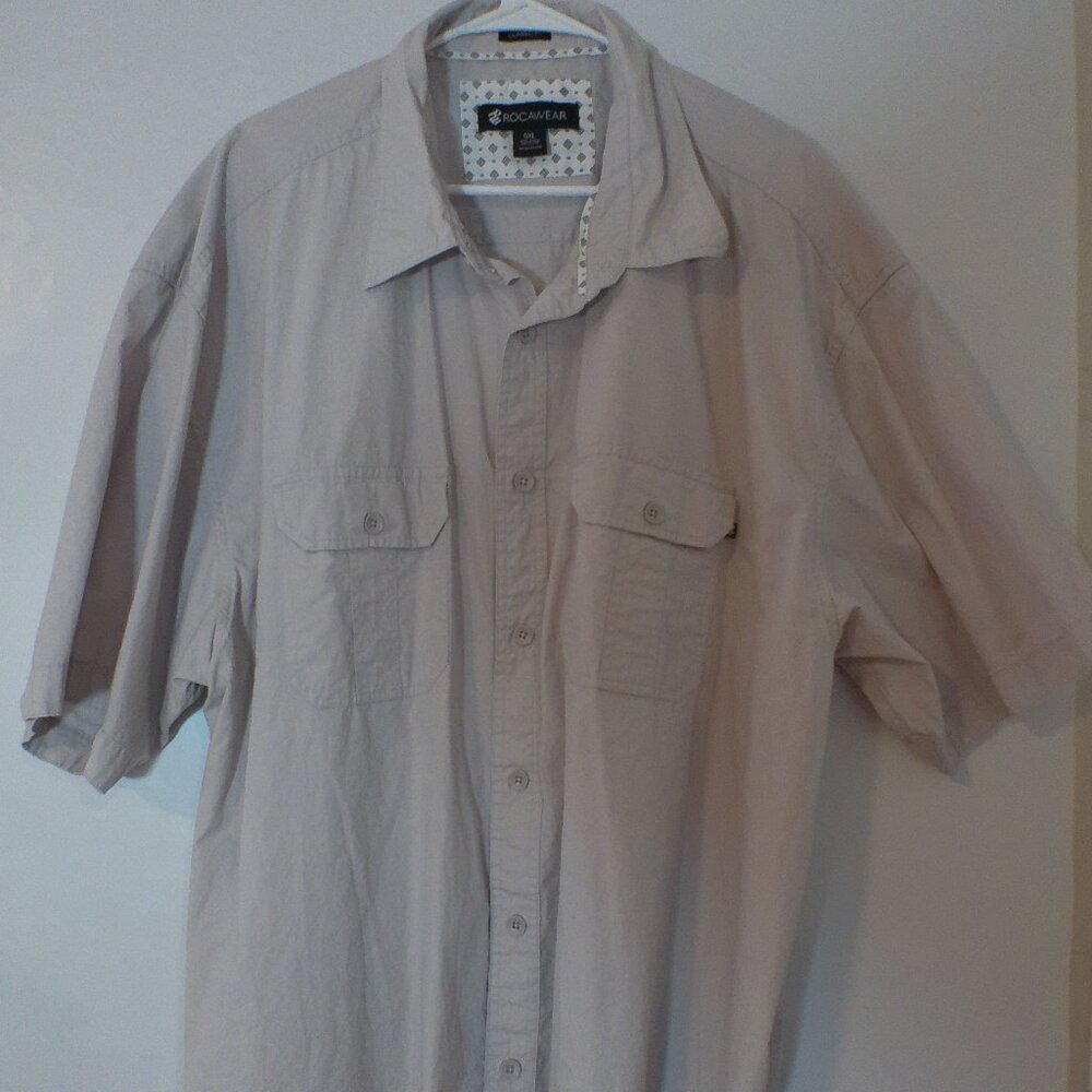 Rocawear Y2K Classic Fit Short Sleeve Button Up Shirt – Men’s 5XL